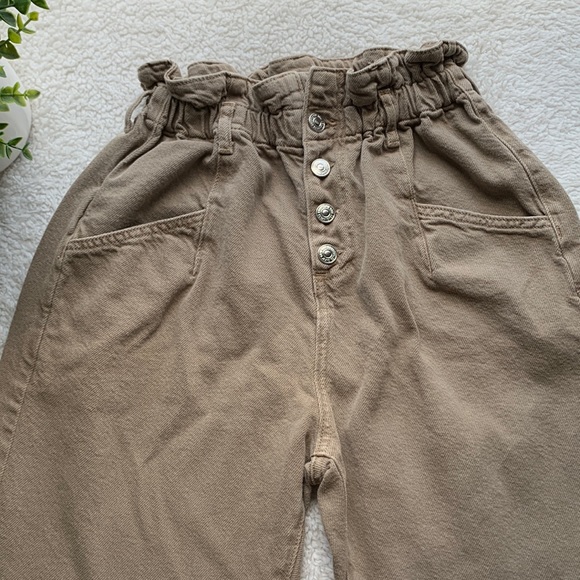 Mango Pants - MANGO tan 100% cotton highwaist paperbag style button fly pants- size Small